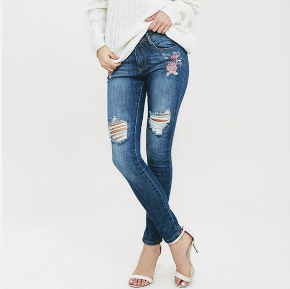 MACHINE DISTRESSED SKINNY JEANS